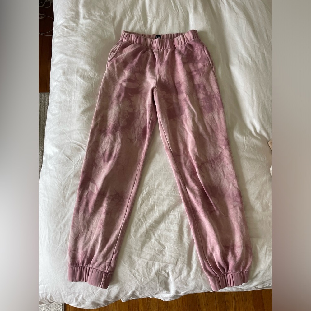 Gap medium tall pink sweatpants
